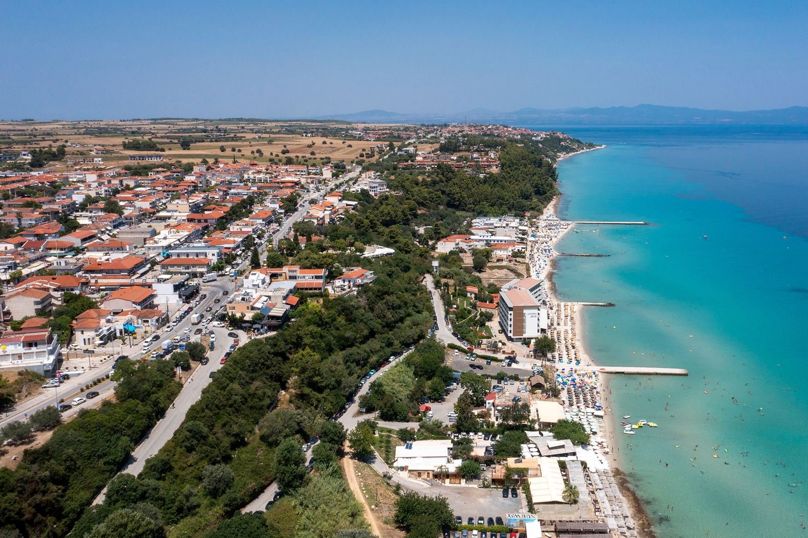 Εναέρια θέα της Καλλιθέας Χαλκιδικής — πραγματική φωτογραφία